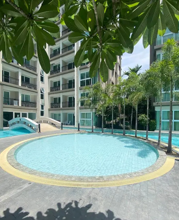 Dusit Grand Park, студия