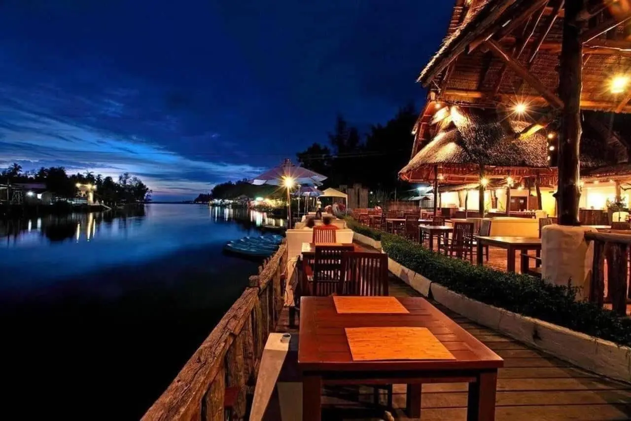 AANA Resort & Spa 4*