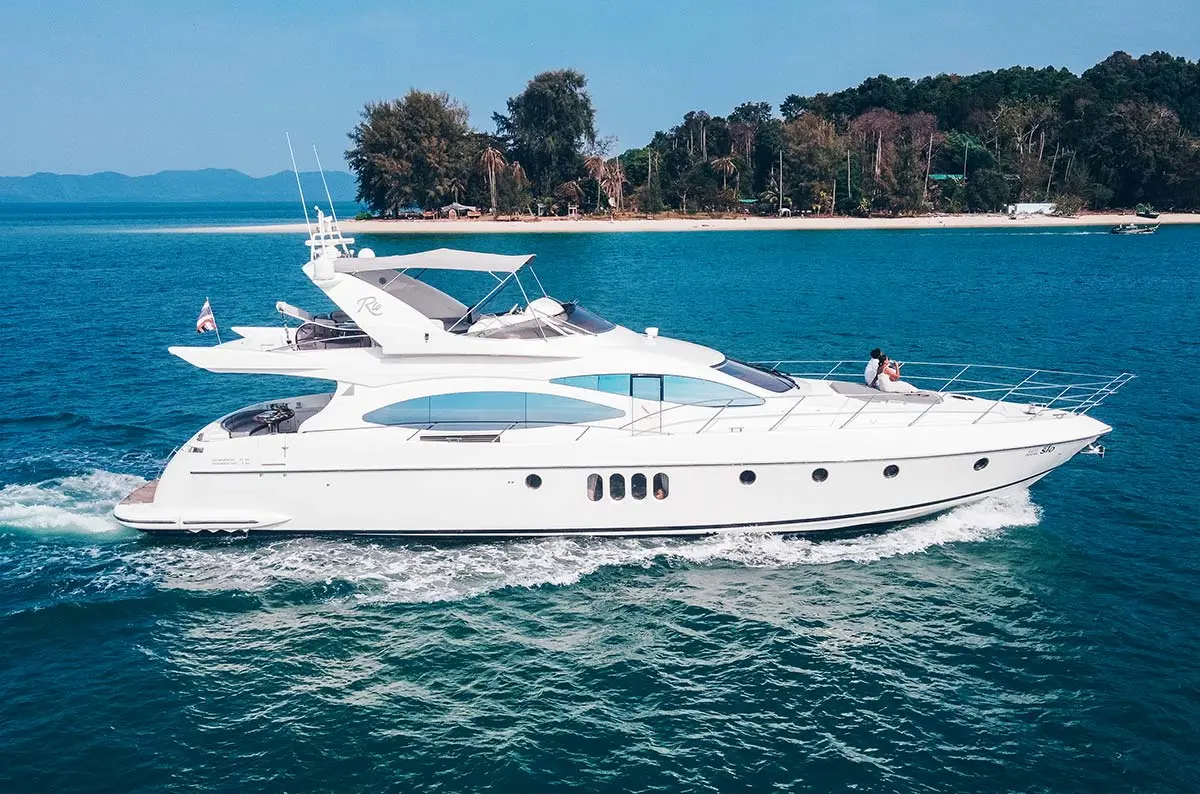 Azimut 68